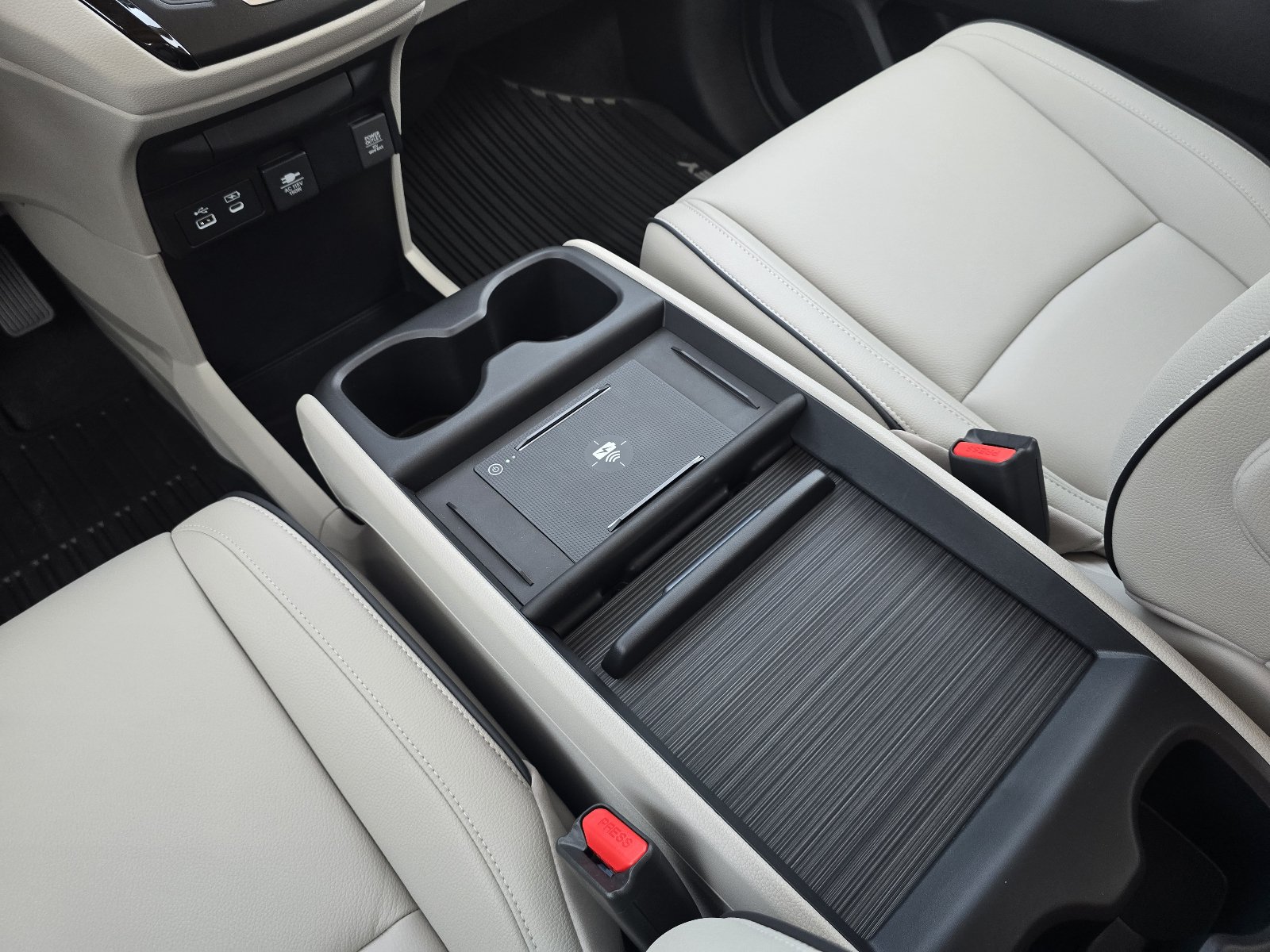 New 2026 Honda Odyssey Touring image 18