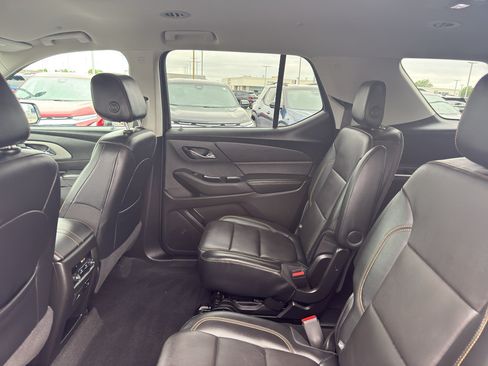 Used 2018 Chevrolet Traverse RS FWD image 32