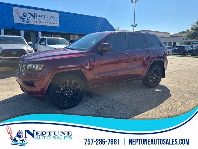Used 2017 Jeep Grand Cherokee Altitude AWD/4WD image 1