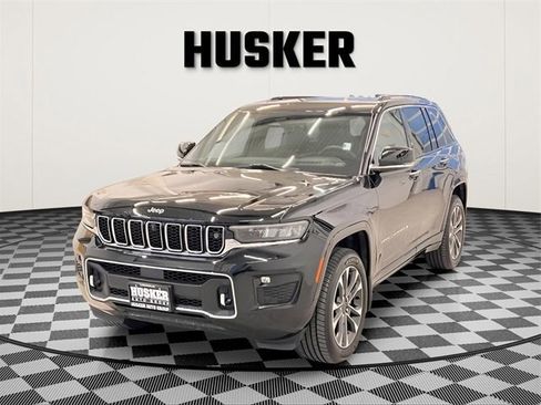 Used 2023 Jeep Grand Cherokee Overland w/ Adv Protech Group III image 4