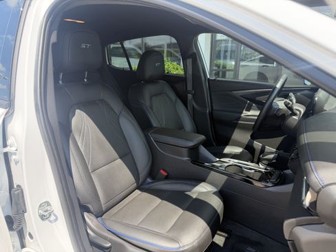 Used 2025 Buick Envista Sport Touring w/ Convenience I Package FWD image 20