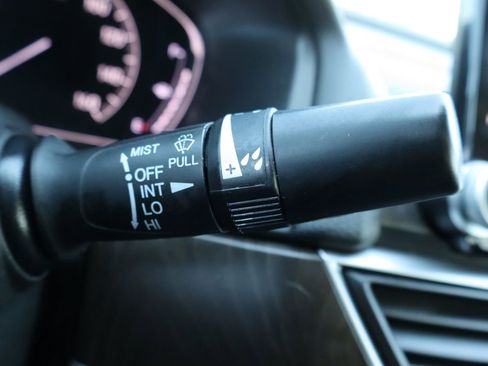 Used 2018 Honda Accord EX-L image 33