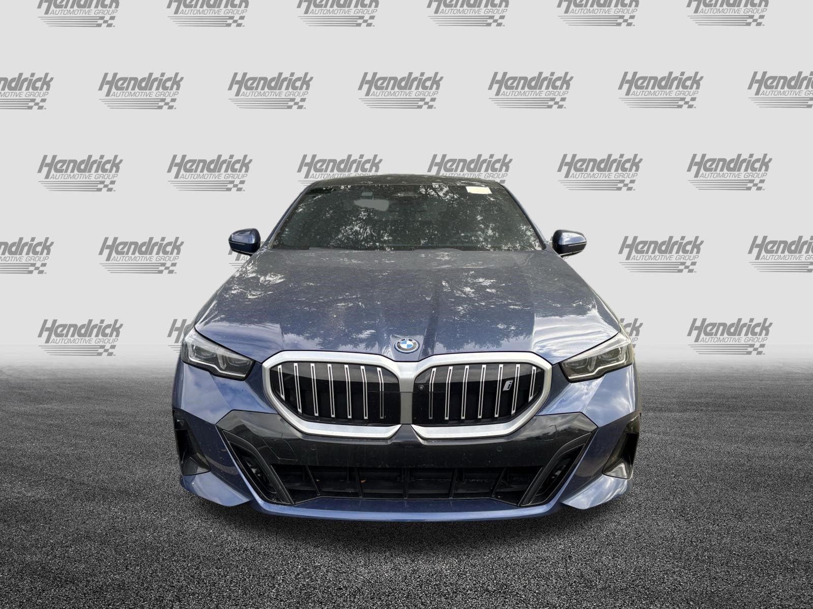 Certified 2024 BMW i5 eDrive40i w/ M Sport Package RWD image 6