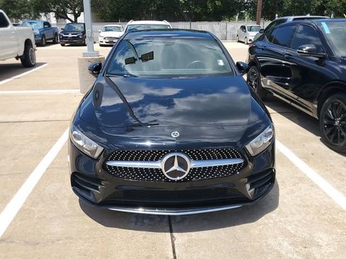 Used 2021 Mercedes-Benz A 220 4MATIC w/ AMG Line image 2