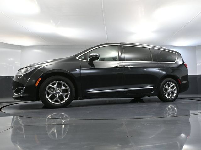 Used 2018 Chrysler Pacifica Limited FWD image 58