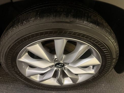 Used 2021 INFINITI QX50 Essential w/ Convenience Package image 17