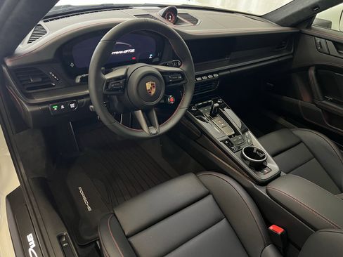 New 2025 Porsche 911 Carrera GTS image 4
