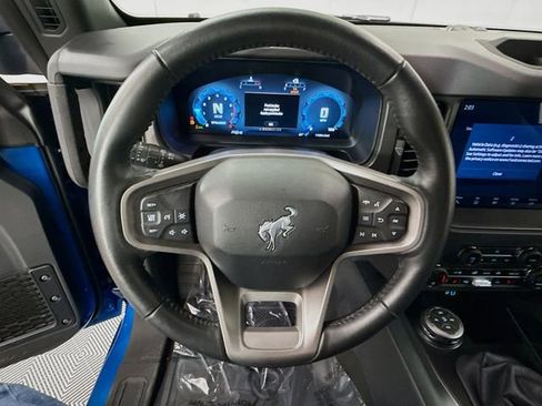 Used 2025 Ford Bronco Badlands AWD/4WD image 11