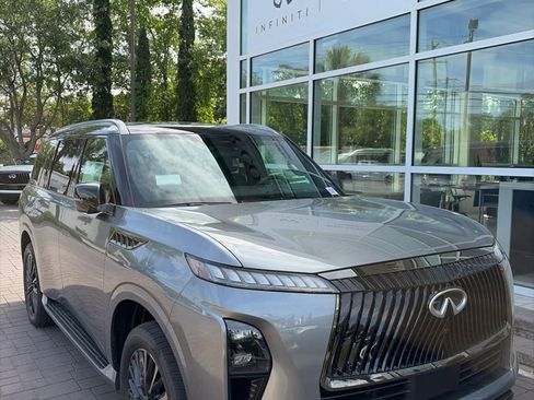 New 2026 INFINITI QX80 Autograph AWD/4WD image 2