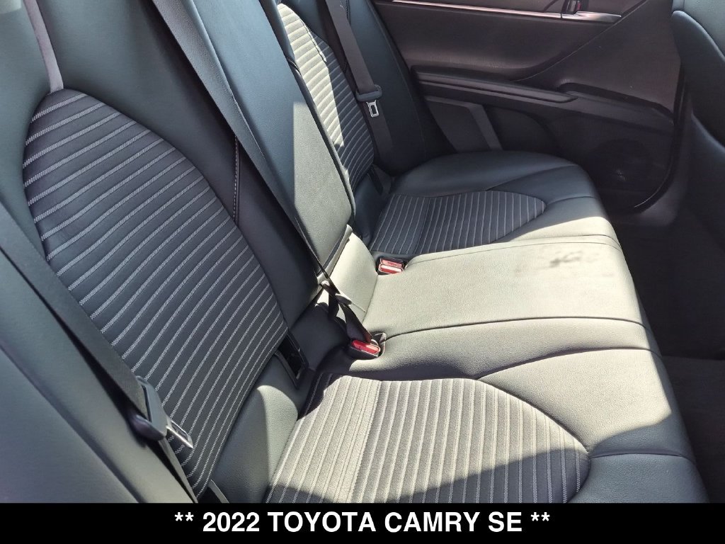 Used 2022 Toyota Camry SE AWD/4WD image 30