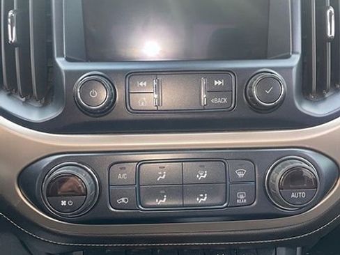 Used 2019 GMC Canyon Denali image 12