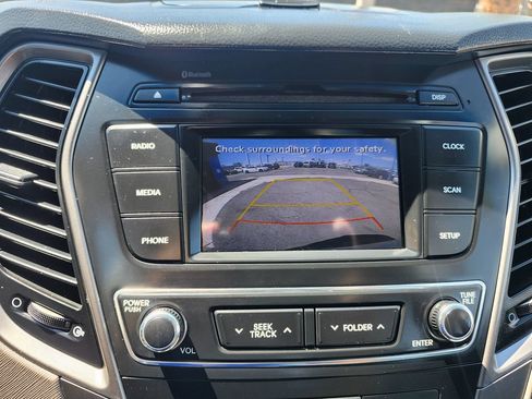 Used 2018 Hyundai Santa Fe Sport FWD image 25