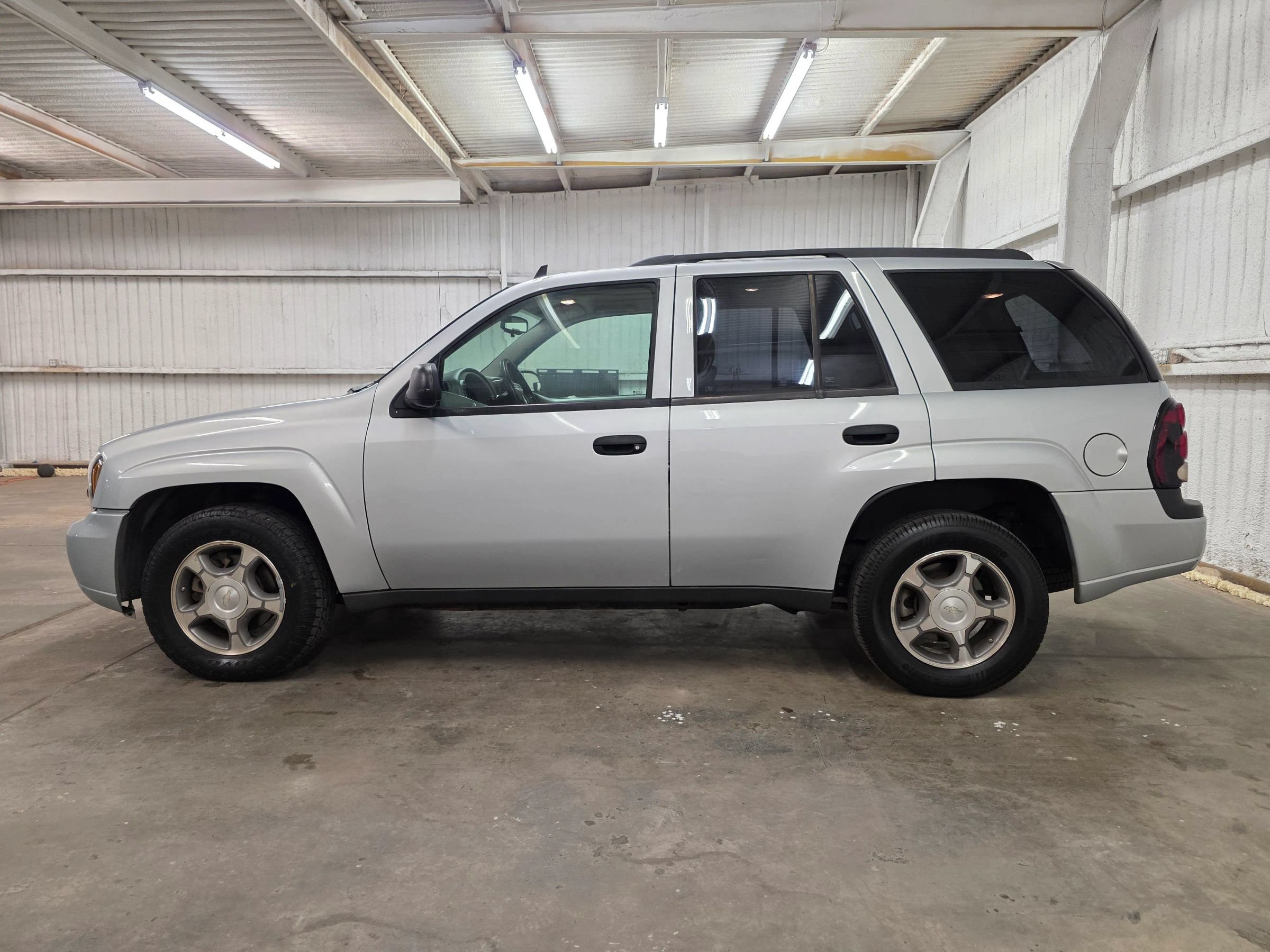 Used 2008 Chevrolet TrailBlazer 4WD w/ Off-Road Package image 6