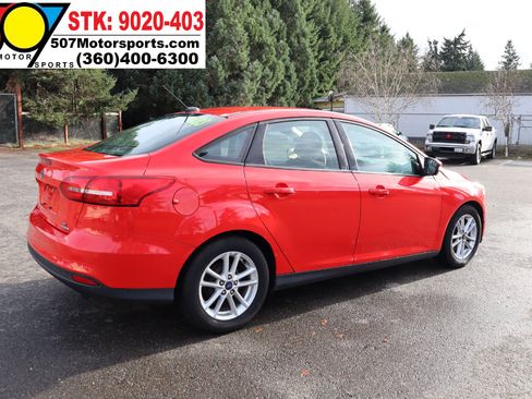 Used 2016 Ford Focus SE image 8