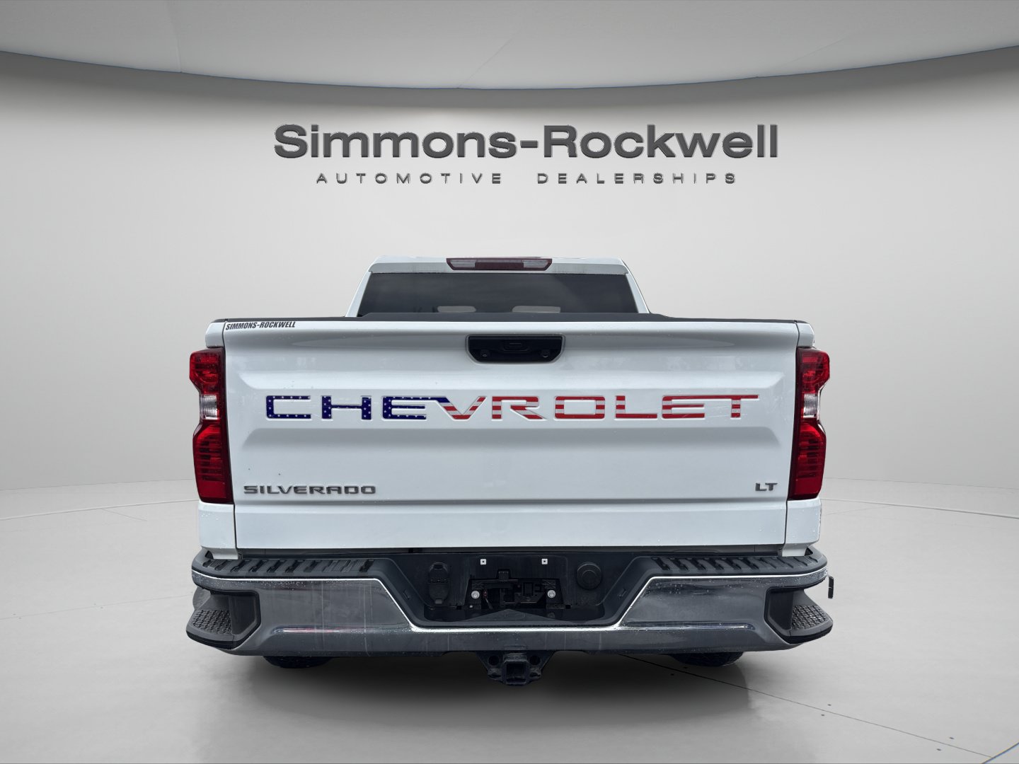 Used 2024 Chevrolet Silverado 1500 LT AWD/4WD image 3