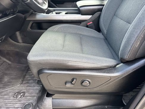 Used 2022 RAM 1500 Big Horn AWD/4WD image 16