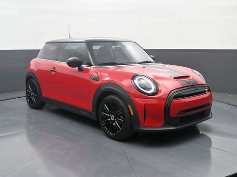 Used 2022 MINI Cooper SE image 3
