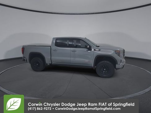 Used 2024 GMC Sierra 1500 AT4 w/ AT4 Premium Package AWD/4WD image 3