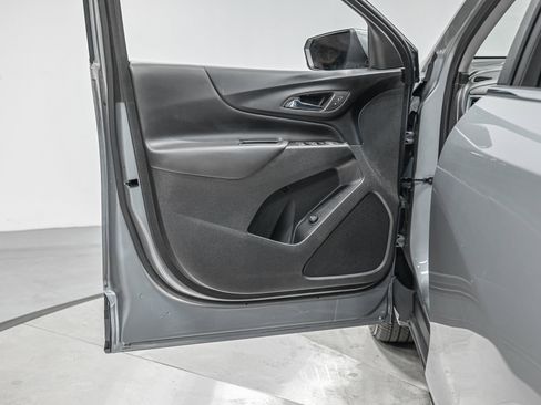 Used 2023 Chevrolet Equinox LT image 12