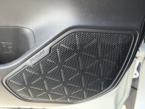 Used 2022 Toyota RAV4 XLE image 20