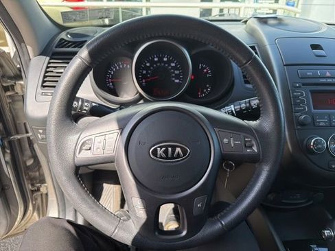 Used 2012 Kia Soul + image 3