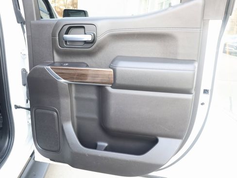 Used 2020 Chevrolet Silverado 1500 LT Trail Boss image 34