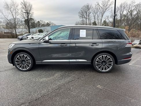 Used 2021 Lincoln Aviator Black Label w/ Class IV Trailer Tow Package image 4
