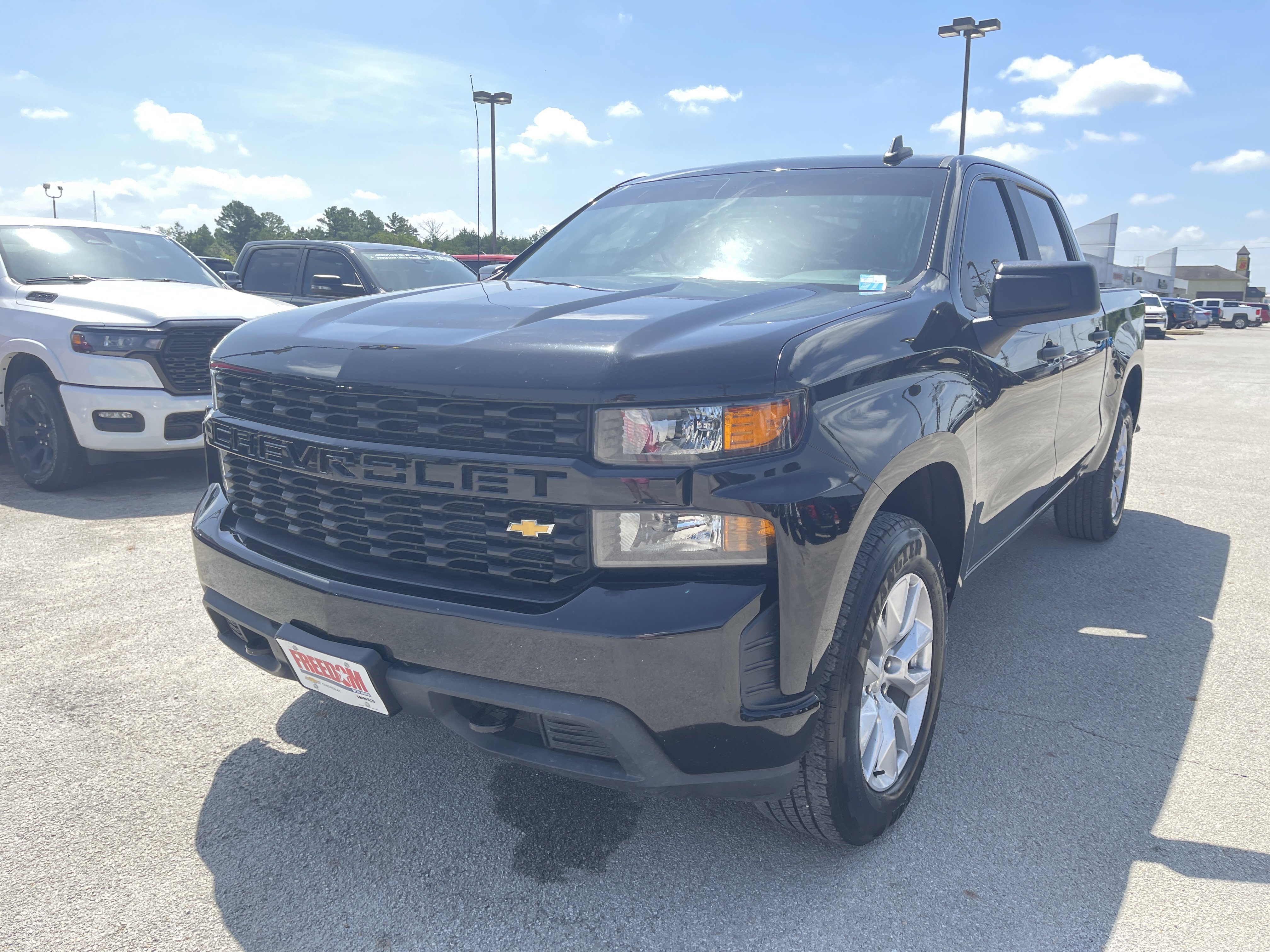 Used 2019 Chevrolet Silverado 1500 Custom w/ Custom Value Package RWD image 10