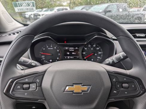 Used 2022 Chevrolet TrailBlazer LT w/ LPO, Blackout Package AWD/4WD image 23