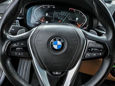 Used 2020 BMW 530i xDrive w/ Convenience Package AWD/4WD image 22