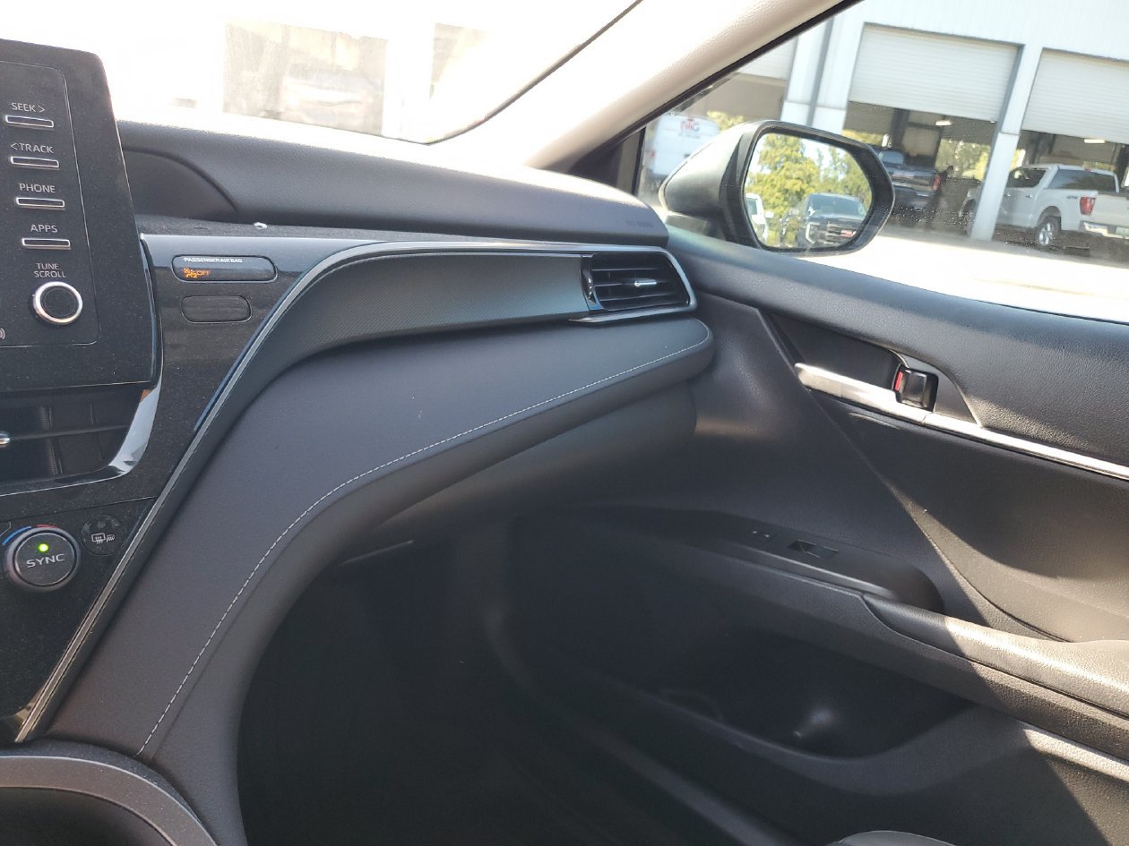 Used 2024 Toyota Camry SE w/ Convenience Package FWD image 25
