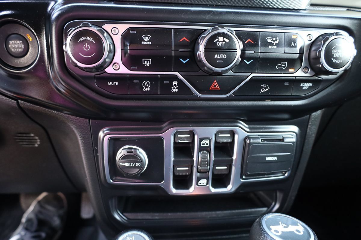 Used 2020 Jeep Wrangler Unlimited Sport S AWD/4WD image 27