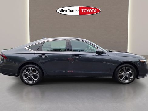 Used 2024 Honda Accord EX image 4
