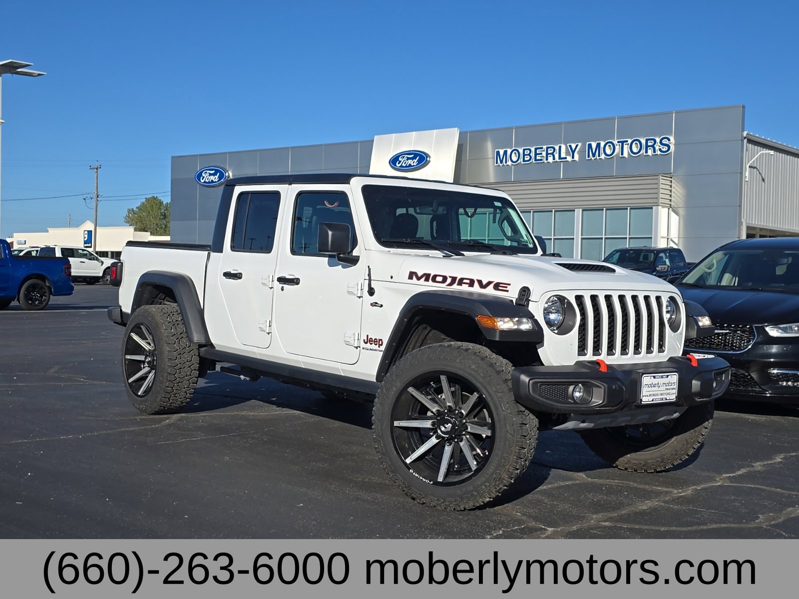 Used 2023 Jeep Gladiator Mojave w/ Trailer Tow Package AWD/4WD image 1