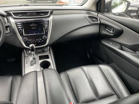 Certified 2023 Nissan Murano SV w/ SV Midnight Edition Package AWD/4WD image 8