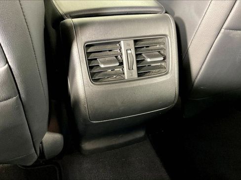 Used 2018 Honda Accord Touring image 34