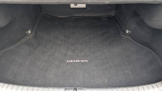 Used 2015 Hyundai Genesis 3.8 RWD image 21