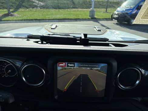 Certified 2023 Jeep Wrangler Rubicon 392 w/ Xtreme Recon 35" Tire Package image 28