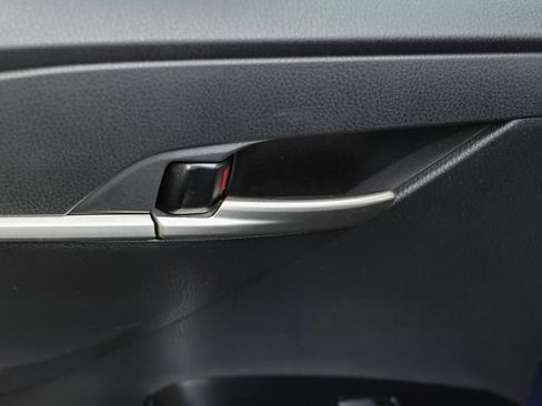Used 2025 Toyota Camry SE FWD image 21