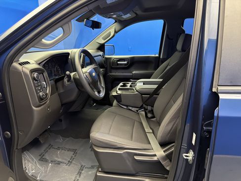 Used 2021 Chevrolet Silverado 1500 Custom AWD/4WD image 12