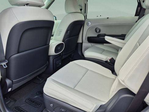 New 2027 Hyundai Palisade Calligraphy FWD image 18