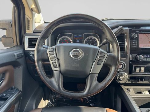 Used 2019 Nissan Titan Platinum Reserve w/ Platinum Utility Package AWD/4WD image 21
