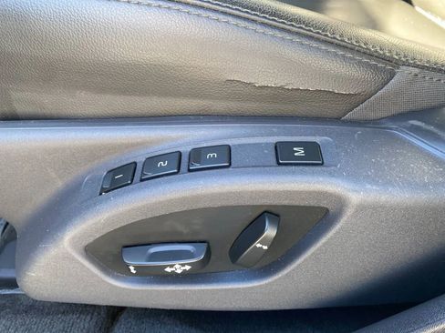 Used 2015 Volvo V60 T5 Premier image 12