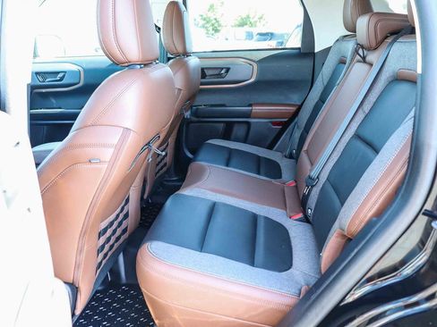 Certified 2023 Ford Bronco Sport Outer Banks AWD/4WD image 17