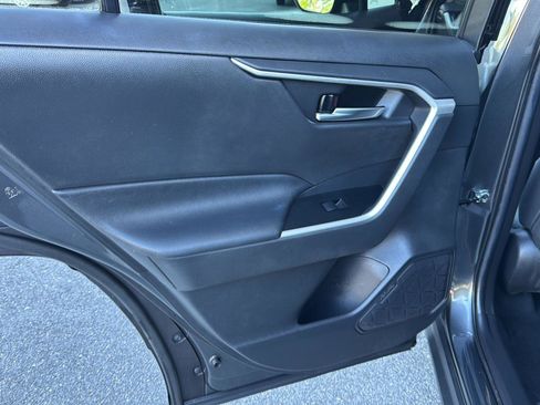 Certified 2021 Toyota RAV4 XLE image 15