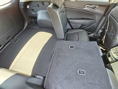 New 2026 Kia Sportage EX AWD/4WD image 9