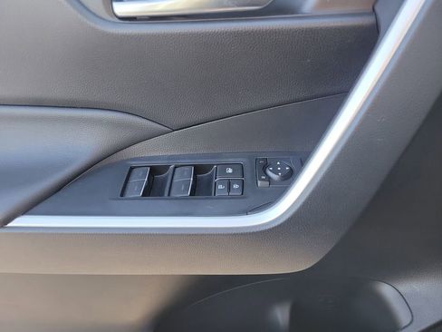 Used 2022 Toyota RAV4 XLE image 15