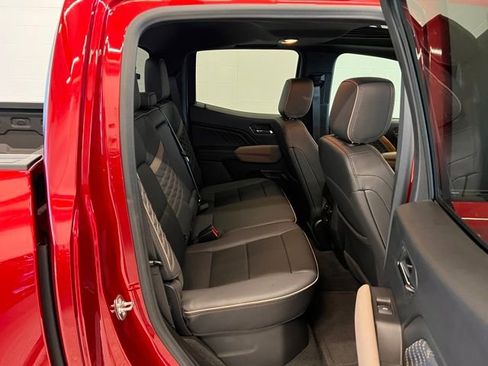 Used 2024 GMC Canyon Denali AWD/4WD image 6