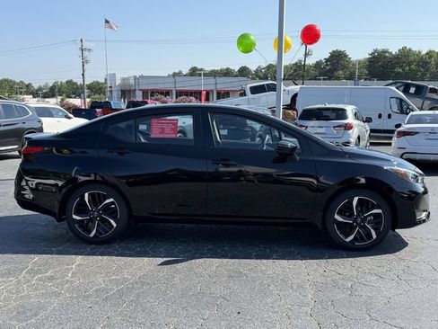 Used 2025 Nissan Versa SR w/ Trunk Package FWD image 9