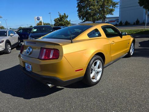 Used 2010 Ford Mustang GT image 4